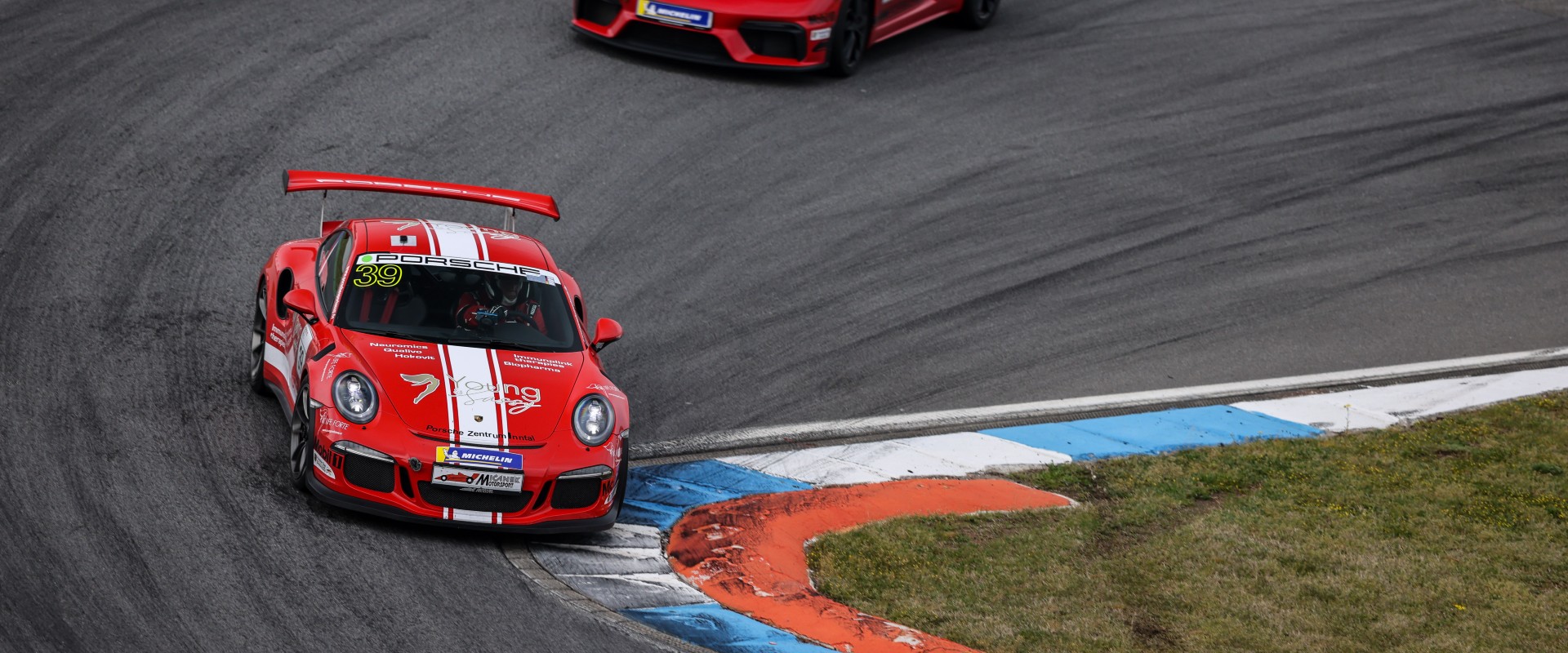 Šmarda se na Nürburgringu postaví nabité konkurenci i nejnovější „zbrani“ od Porsche