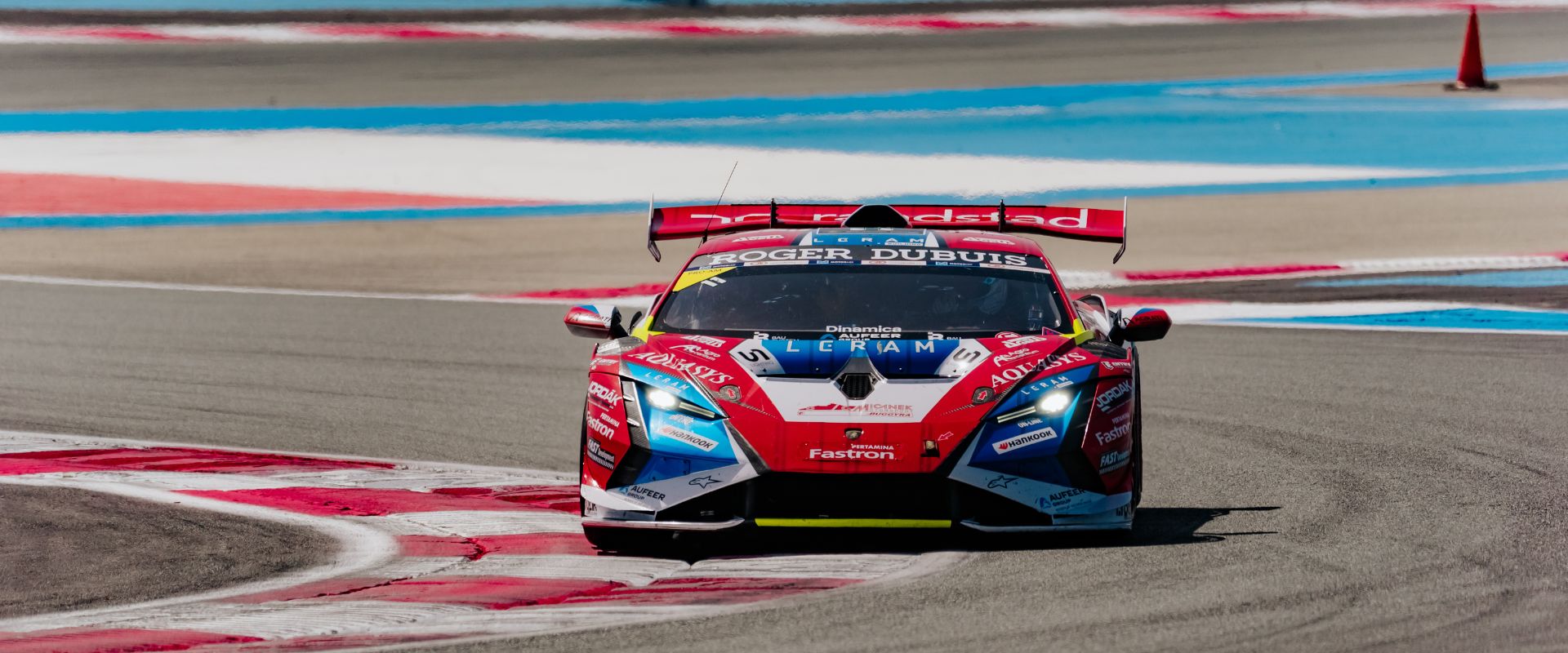 Doma u&nbsp;Lamborghini. Mičánek Motorsport jede hájit vedení v&nbsp;Super Trofeo na Imolu